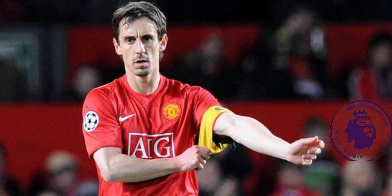 Top hậu vệ xuất sắc của Manchester United có hậu vệ cánh Gary Neville 